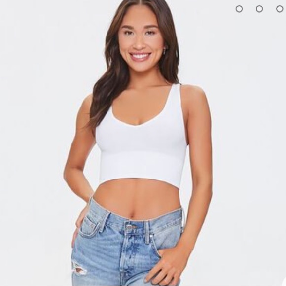 Forever 21 Tops - Forever 21 White Seamless Lingerie Crop Top